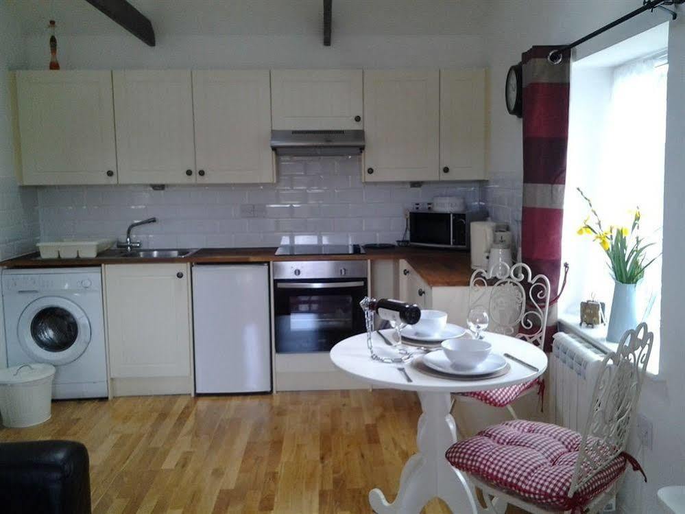 Stable Oak Cottages เมดสโตน ภายนอก รูปภาพ